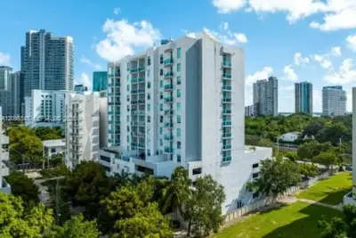 1723 SW 2nd Ave #809, Miami: photo 1 of 1