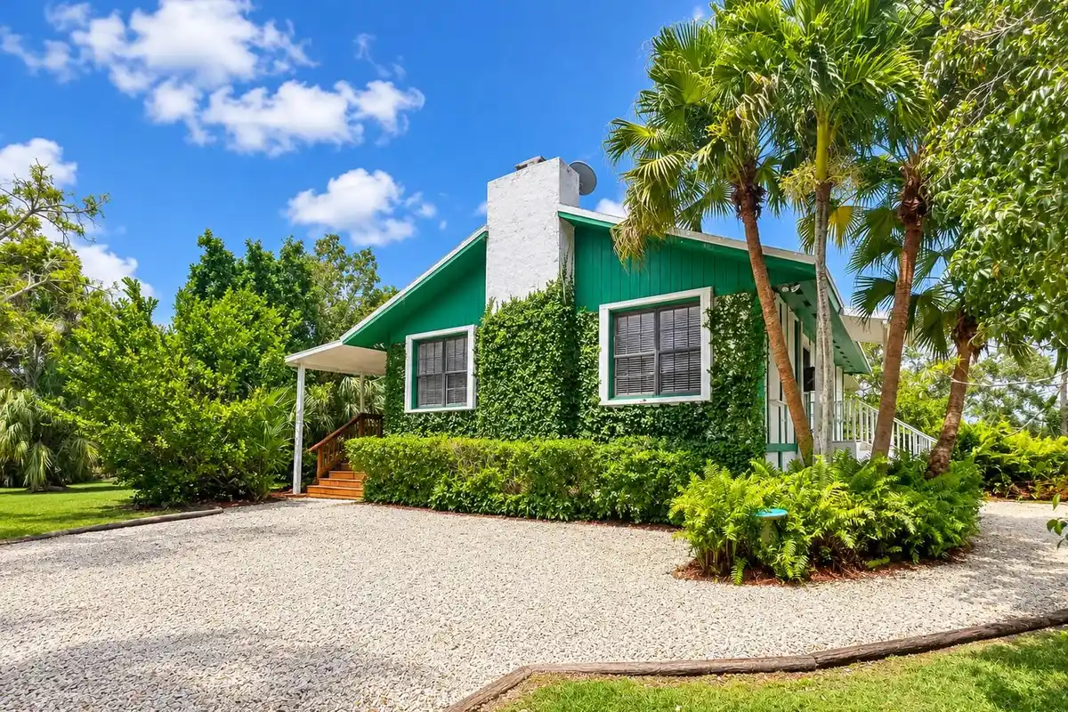 28440 SW 192nd Ave, Homestead: photo 1 of 18
