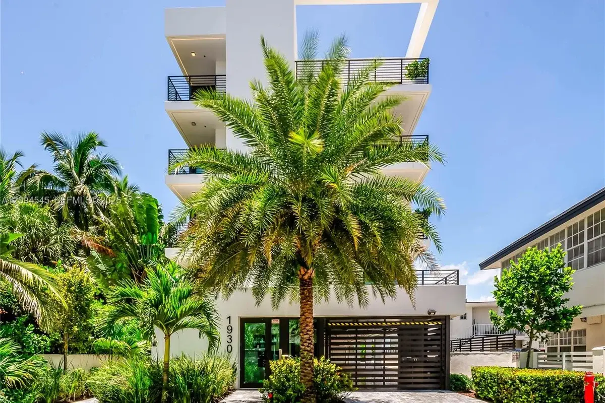 1930 Bay Dr #2, Miami Beach: photo 1 of 57