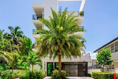 1930 Bay Dr #2, Miami Beach: photo 1 of 57