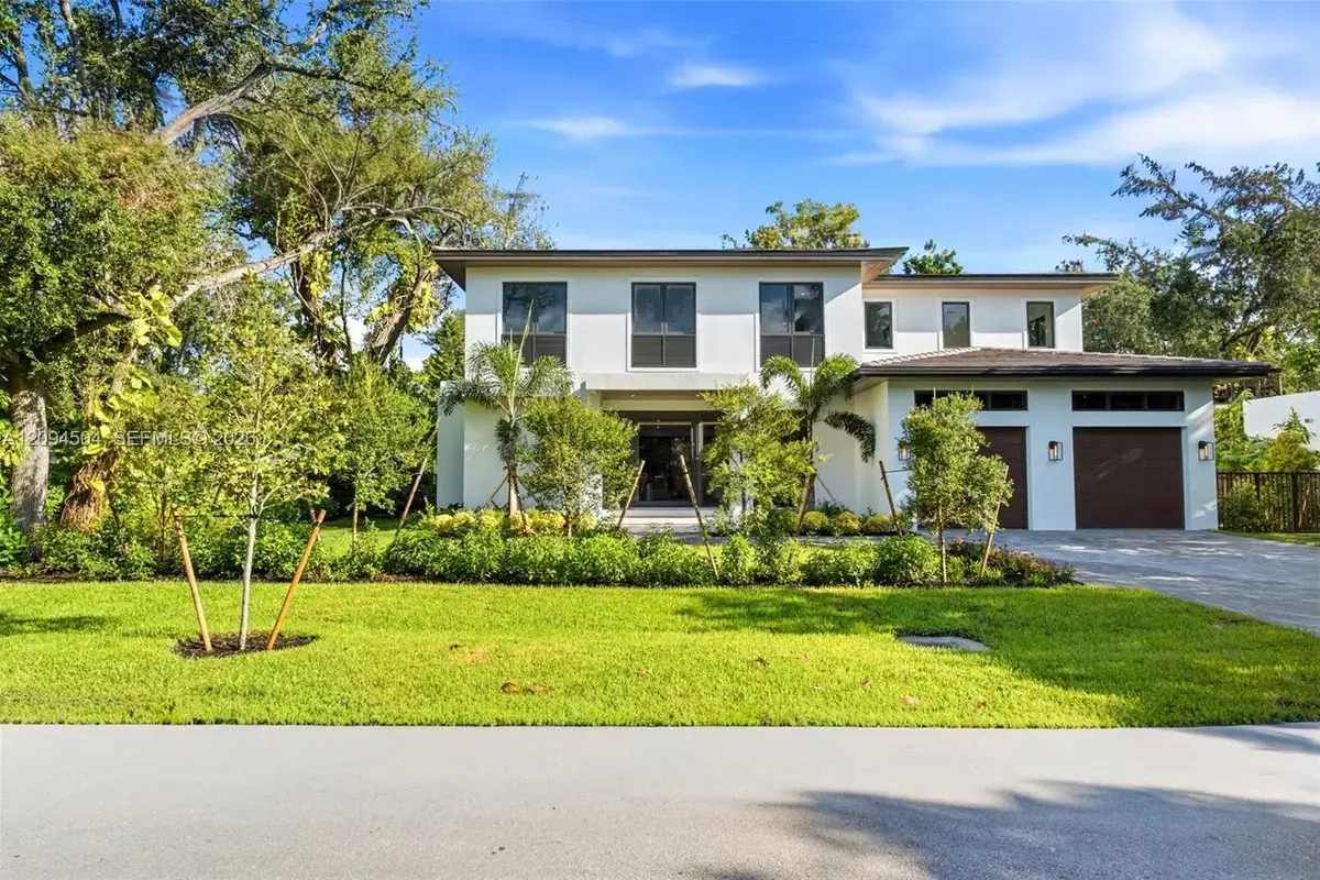 6255 SW 69th St, South Miami: photo 1 of 89