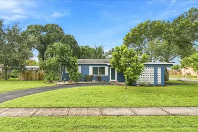 3366 SW 16th Ct, Fort Lauderdale: photo 1 of 40