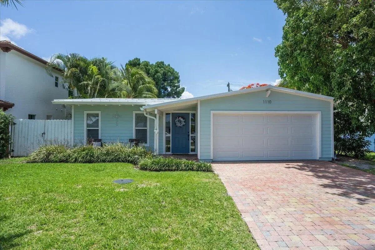 1110 SW 15th St, Boca Raton: photo 1 of 41