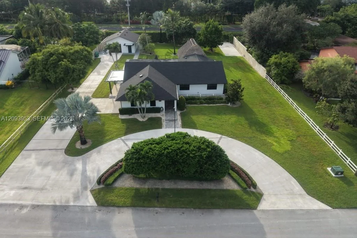 2751 SW 141st Ter, Davie: photo 1 of 101