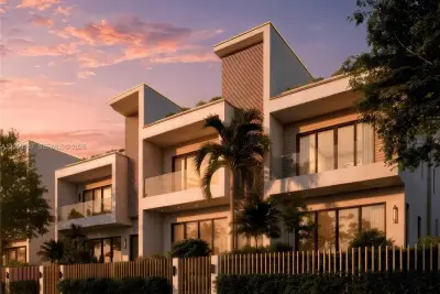 2840 NE 32nd St, Fort Lauderdale: photo 1 of 19