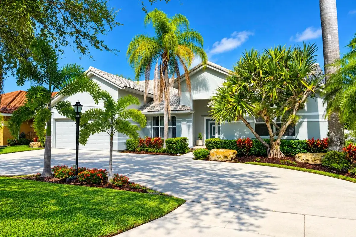 492 NW 162nd Ave NW, Pembroke Pines: photo 1 of 7