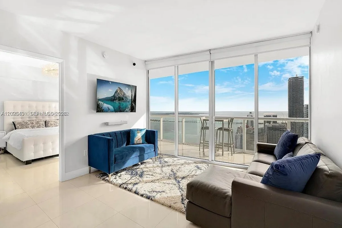 495 Brickell Ave #5505, Miami: photo 1 of 12