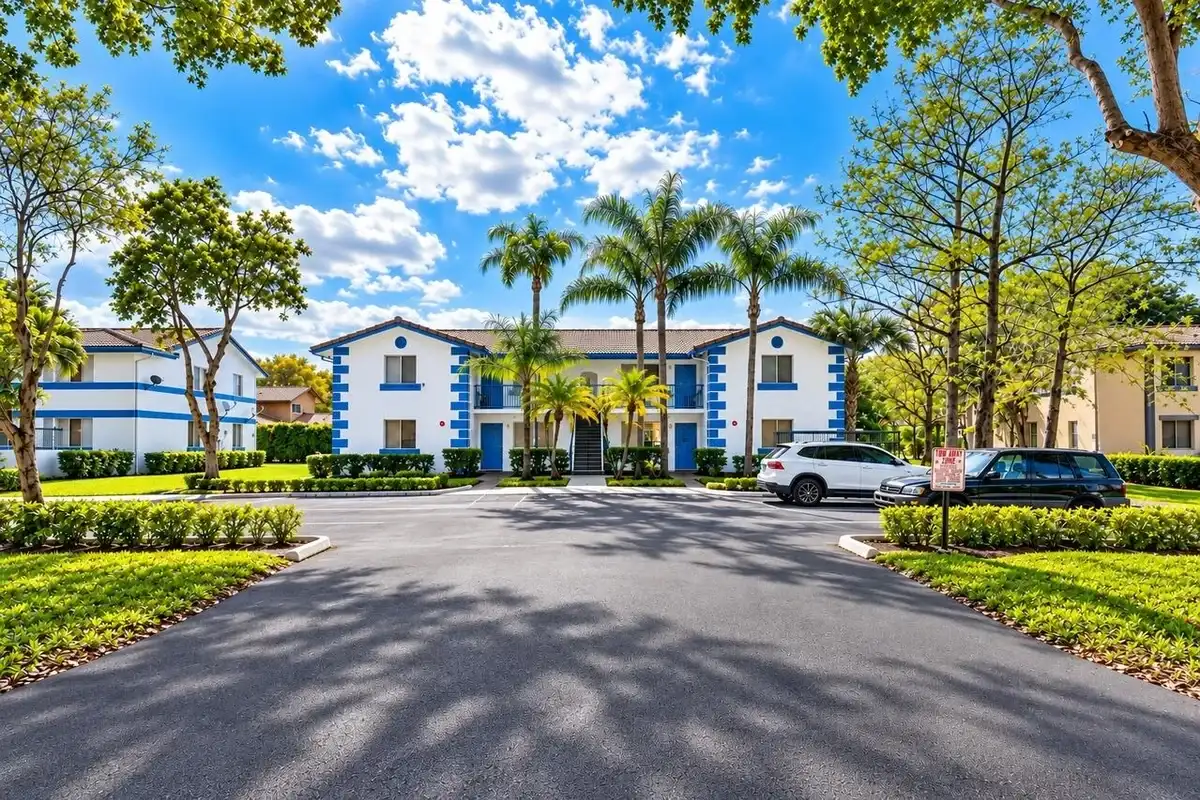 1831-1837 NW 94th Ave, Coral Springs: photo 1 of 31