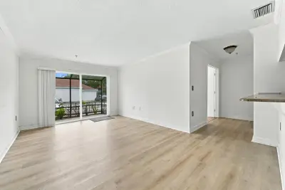 2303 N Congress Ave #11, Boynton Beach: photo 1 of 13