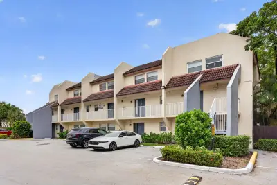 3760 NW 115th Ave #1-4, Coral Springs: photo 1 of 38