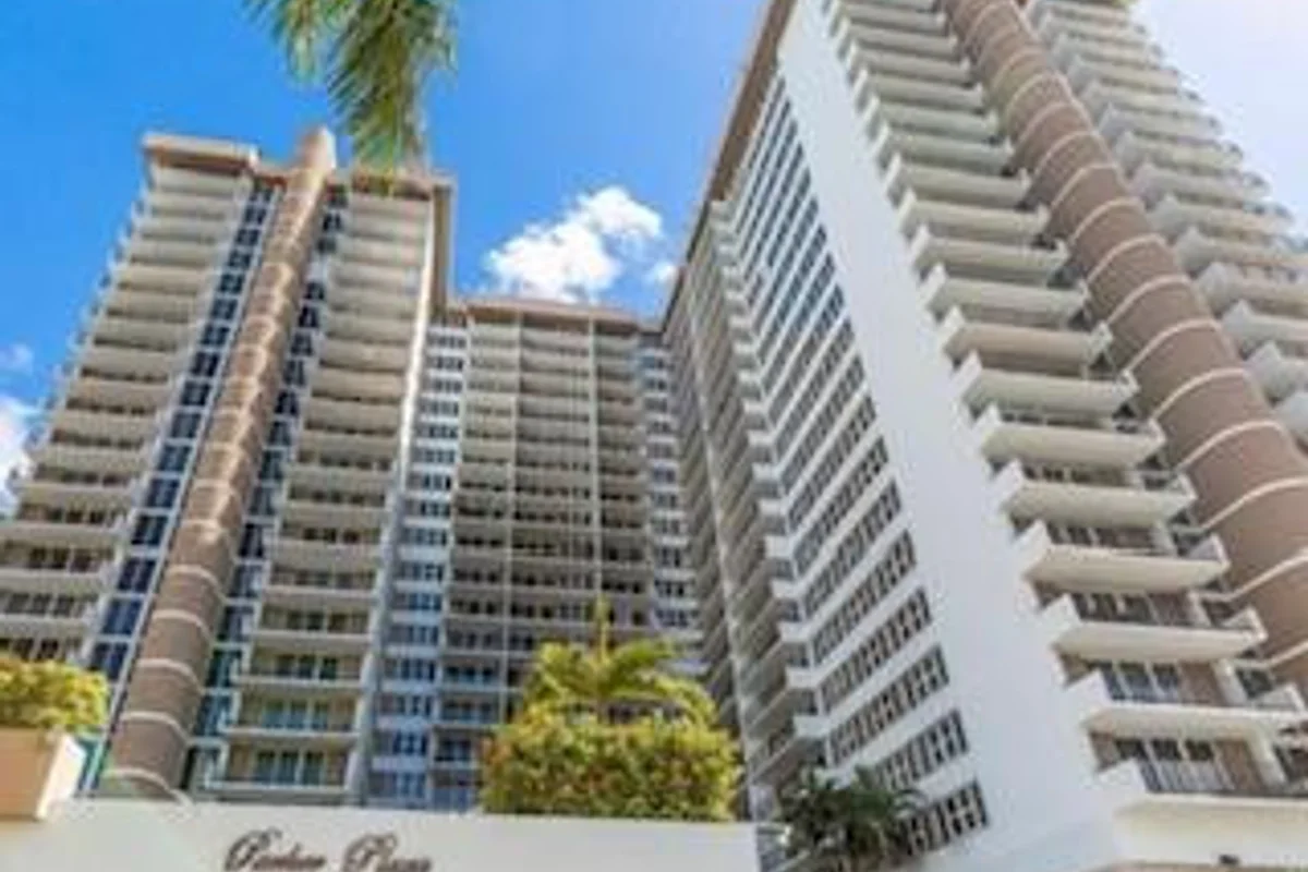 2030 S Ocean Dr #203, Hallandale Beach: photo 1 of 17