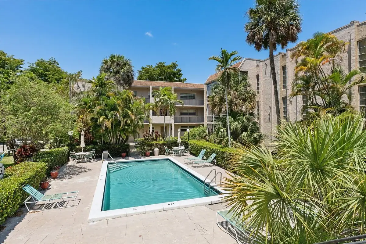 485 N Pine Island Rd #105A, Plantation: photo 1 of 12