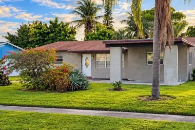 1631 NW 2nd Ave, Pompano Beach: photo 1 of 11