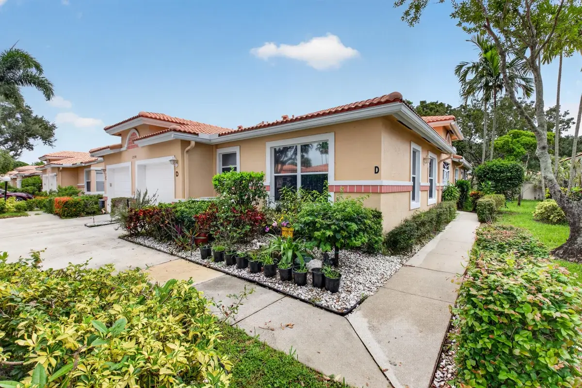 12598 Crystal Pointe Dr #D, Boynton Beach: photo 1 of 29