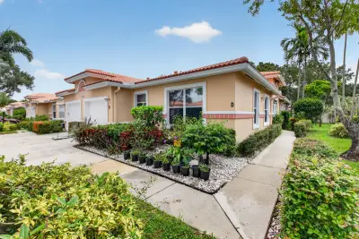 12598 Crystal Pointe Dr #D, Boynton Beach: photo 1 of 29