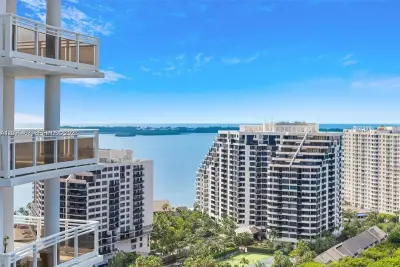 901 Brickell Key Blvd #2401, Miami: photo 1 of 25