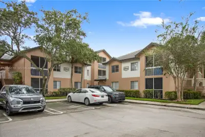 9833 Westview Dr #835, Coral Springs: photo 1 of 35