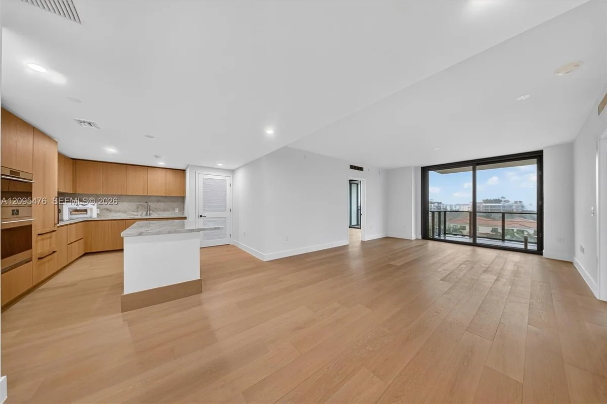 1176 97th St #708, Bay Harbor Islands: photo 1 of 58