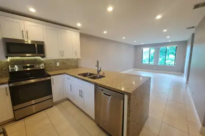 11441 NW 39 Ct #320-3, Coral Springs: photo 1 of 22