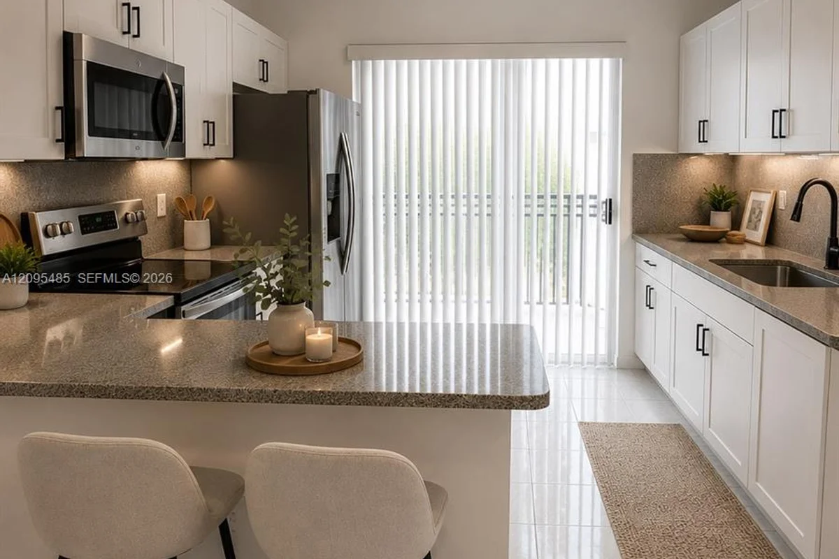 7777 W 29th Ln #201-33, Hialeah: photo 1 of 7