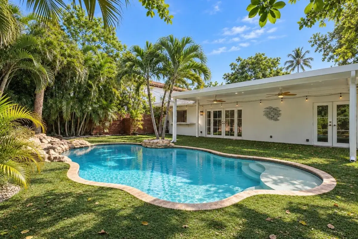 2411 S Olive Ave, West Palm Beach: photo 1 of 74