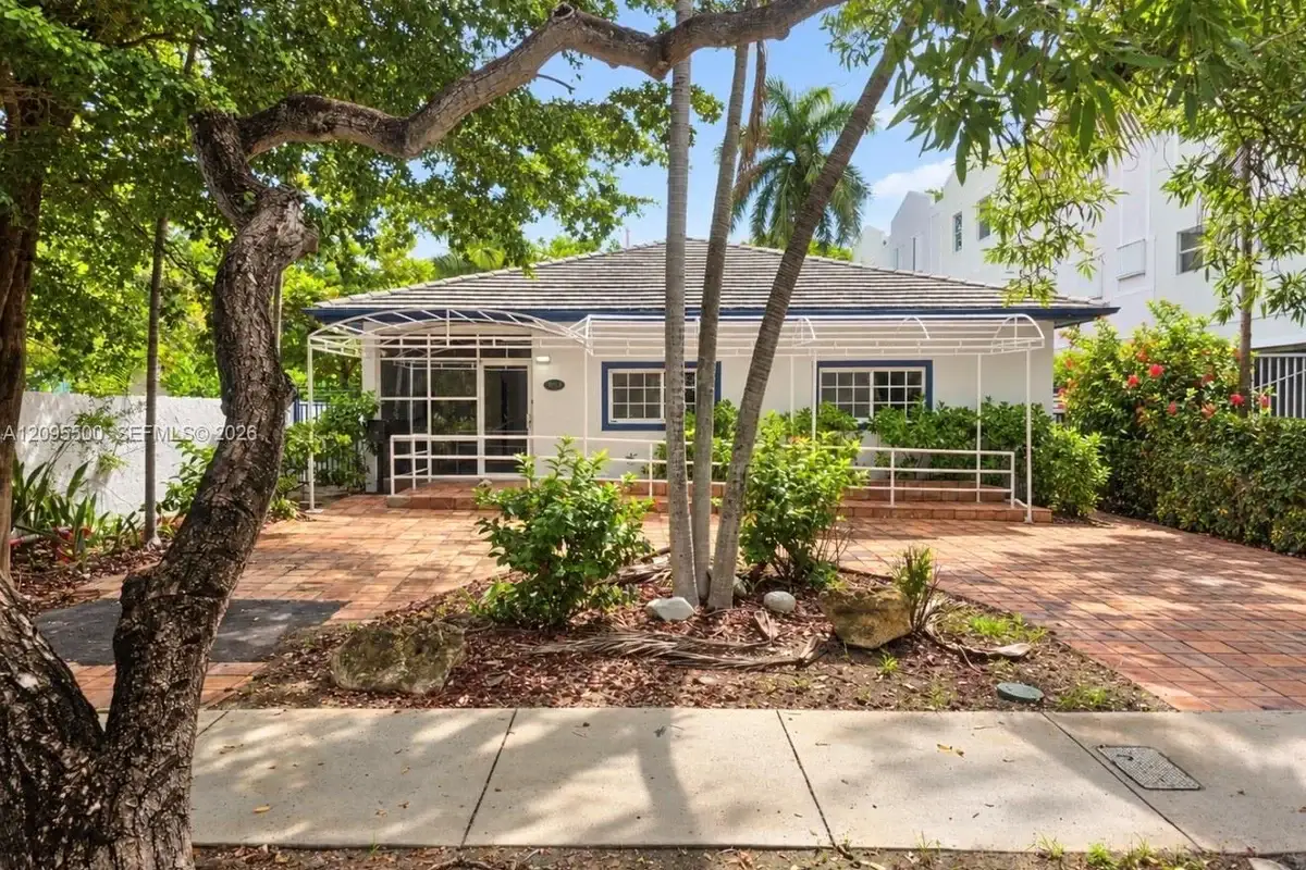 1753 Michigan Ave, Miami Beach: photo 1 of 3