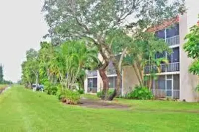 620 NW 13th St #33, Boca Raton: photo 1 of 14