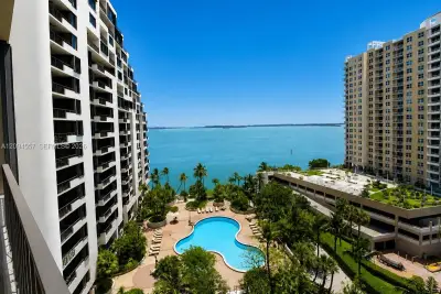 520 Brickell Key Dr #A1113, Miami: photo 1 of 33