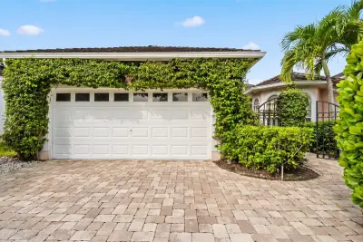 2443 Muir Cir, Wellington: photo 1 of 50