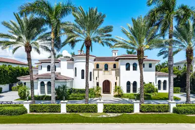 251 W Coconut Palm Rd, Boca Raton: photo 1 of 80