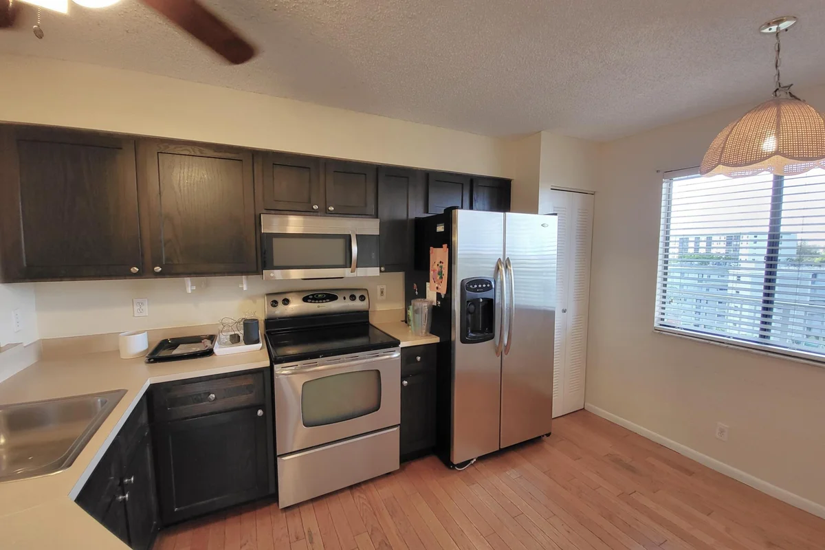 2232 N Cypress Bend Dr #707, Pompano Beach: photo 1 of 11