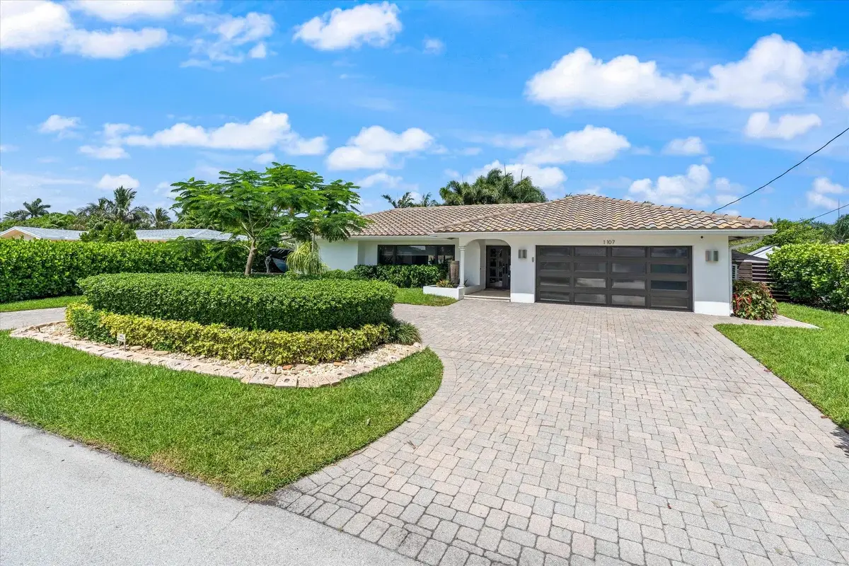 1107 SE 14th Ter, Deerfield Beach: photo 1 of 30