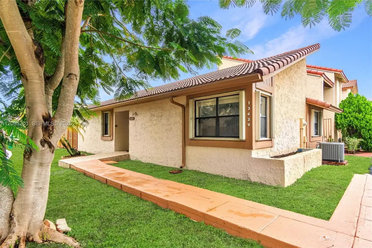 13429 SW 13th Ln, Miami: photo 1 of 30