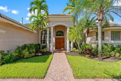 13831 NW 16th St, Pembroke Pines: photo 1 of 50