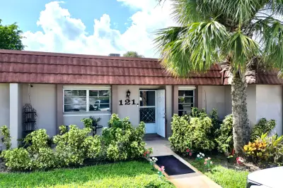 5775 W Fernley Dr W #121, West Palm Beach: photo 1 of 17