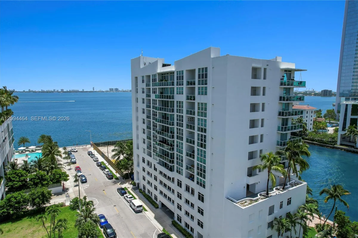 500 NE 29th St #608, Miami: photo 1 of 26