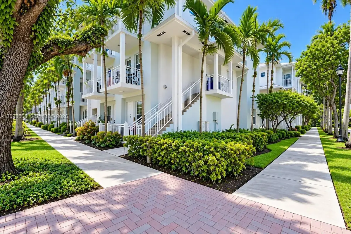 341 SW 13th Ter, Fort Lauderdale: photo 1 of 16