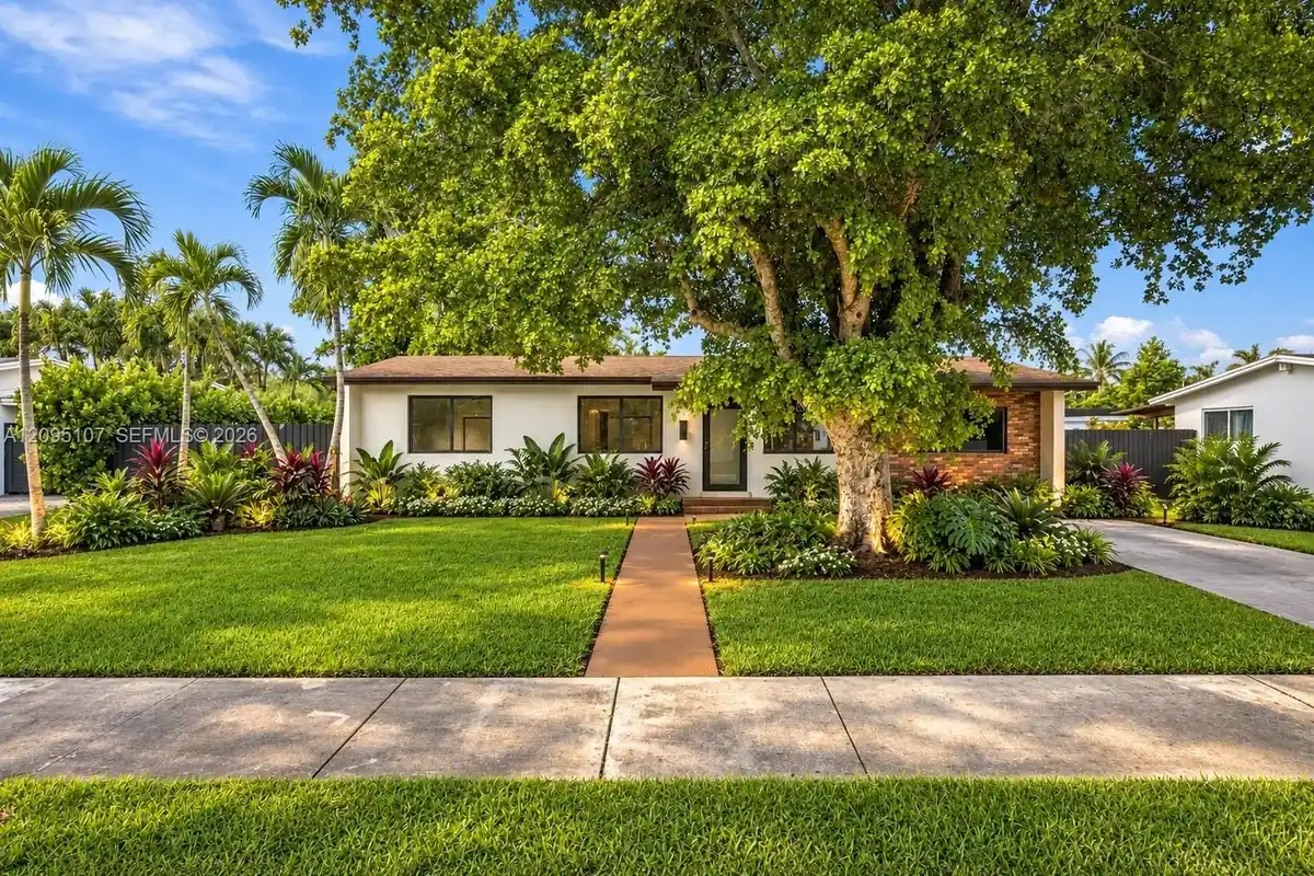 4920 SW 94th Ct, Miami: photo 1 of 30