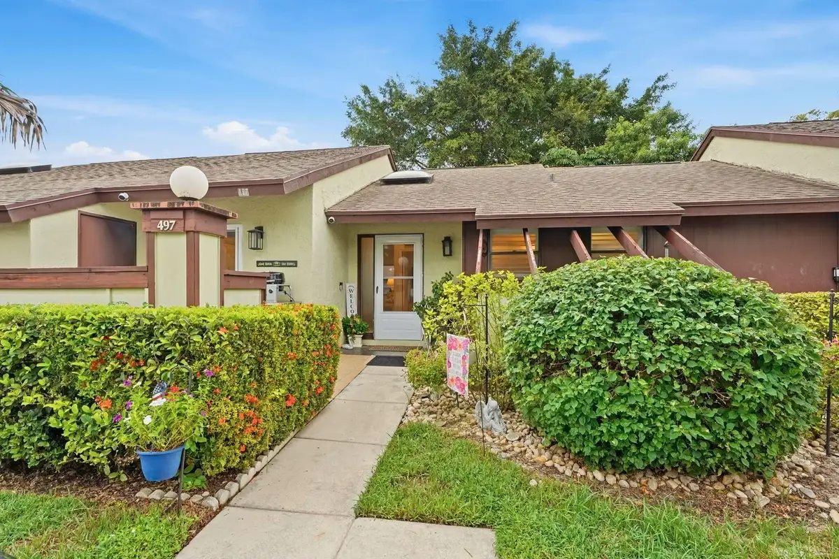 497 Iron Forge Ct, Royal Palm Beach: photo 1 of 32