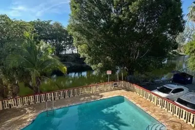 4265 NW Tamiami Canal Dr #1-312, Miami: photo 1 of 15