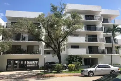 8255 Abbott Ave #501, Miami Beach: photo 1 of 12