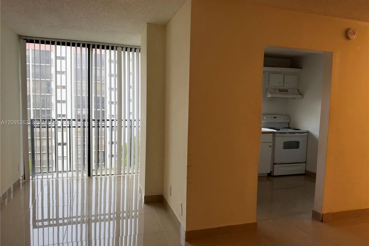 17011 N Bay Rd #708, Sunny Isles Beach: photo 1 of 14