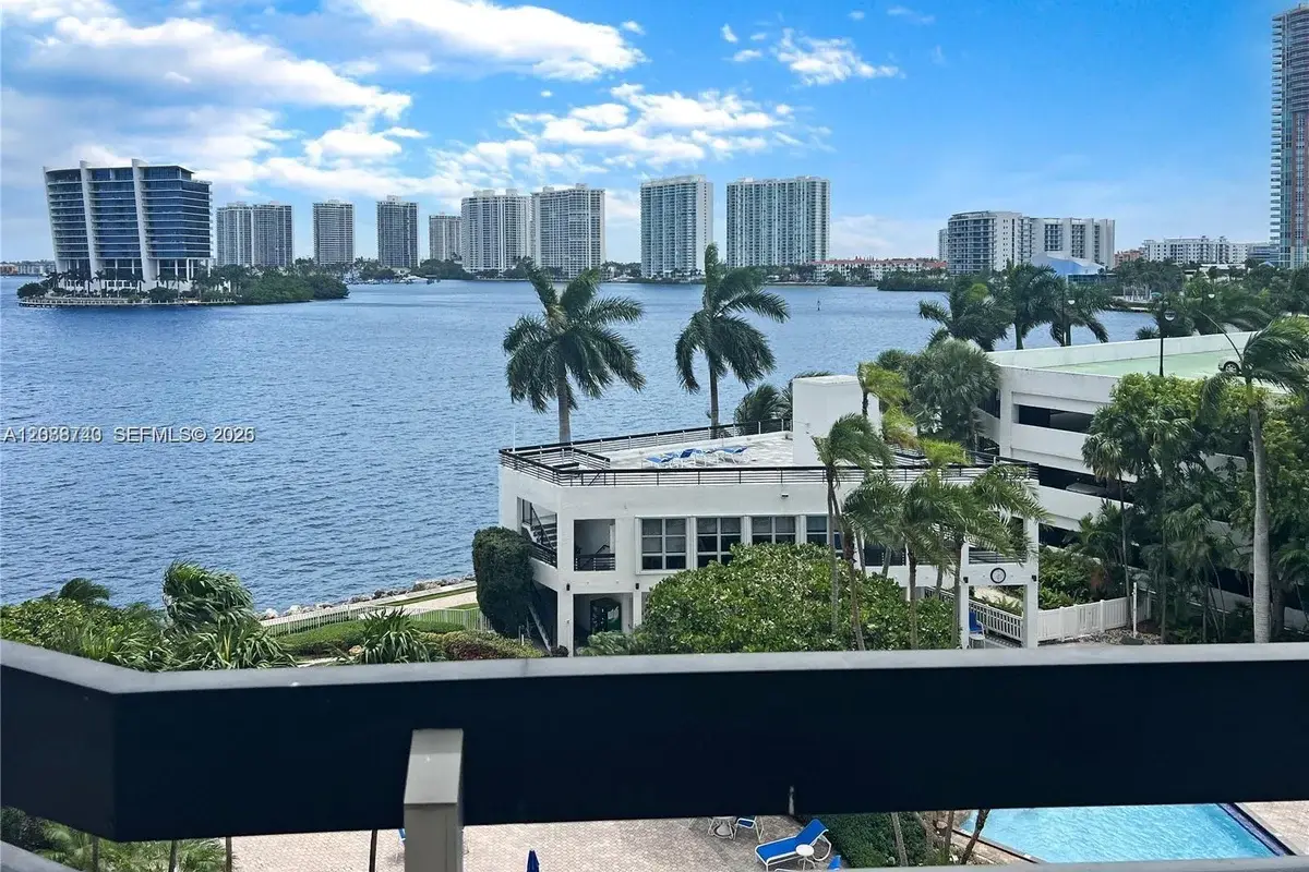 3600 Mystic Pointe Dr #604, Aventura: photo 1 of 32