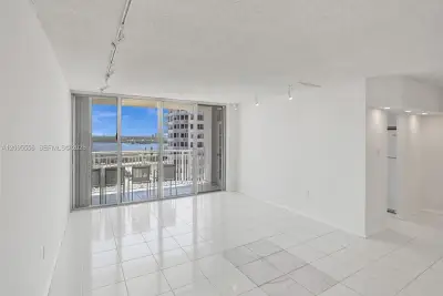 18071 Biscayne Blvd #1701, Aventura: photo 1 of 42
