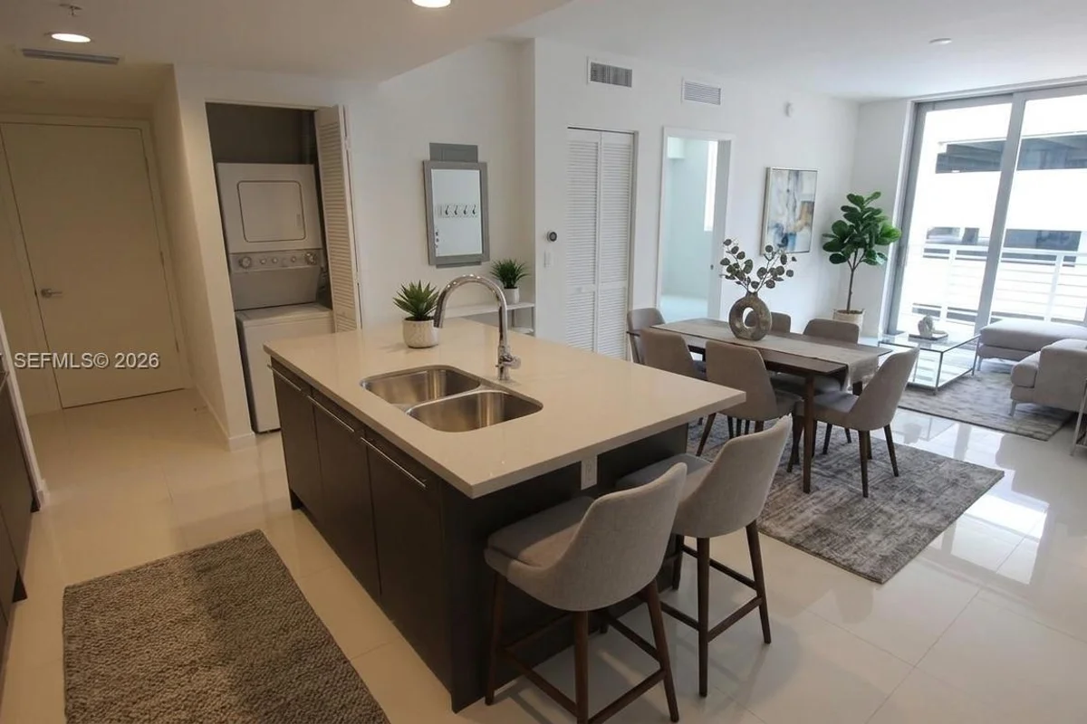 7661 NW 107th Ave #306, Doral: photo 1 of 2