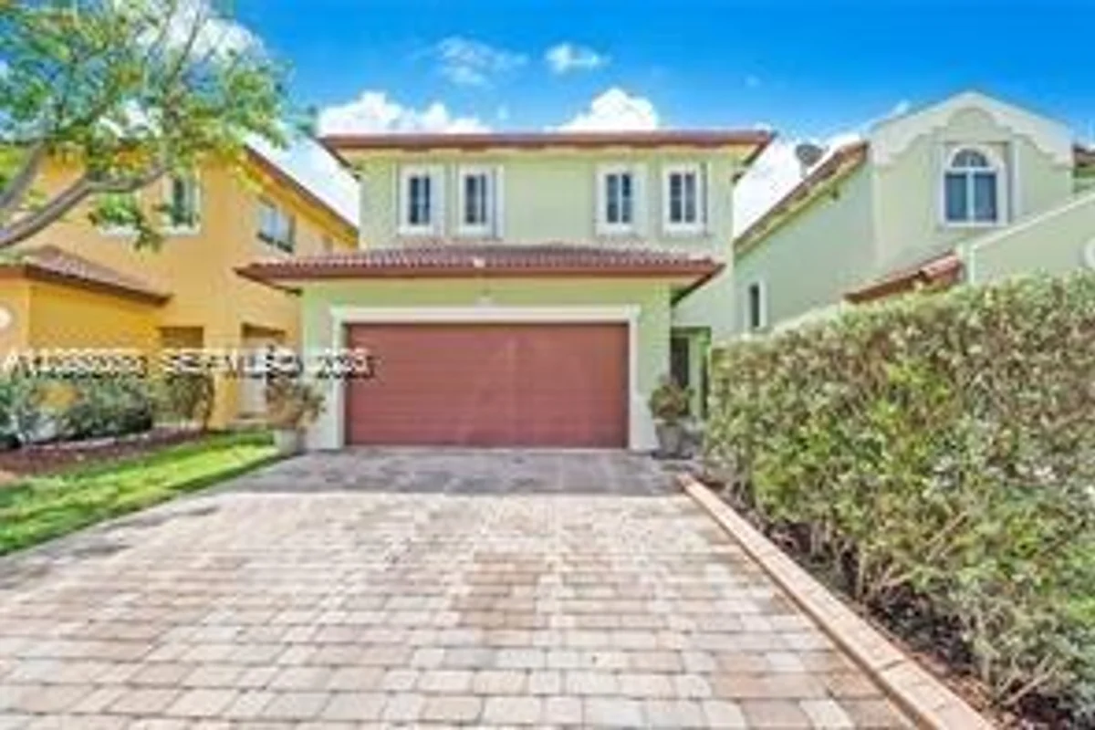 1175 NE 41st Ave, Homestead: photo 1 of 12