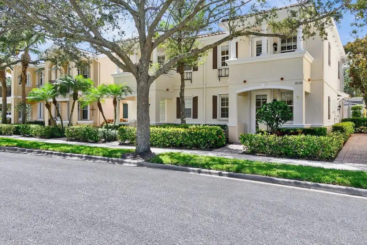 1836 Jeaga Dr, Jupiter: photo 1 of 24
