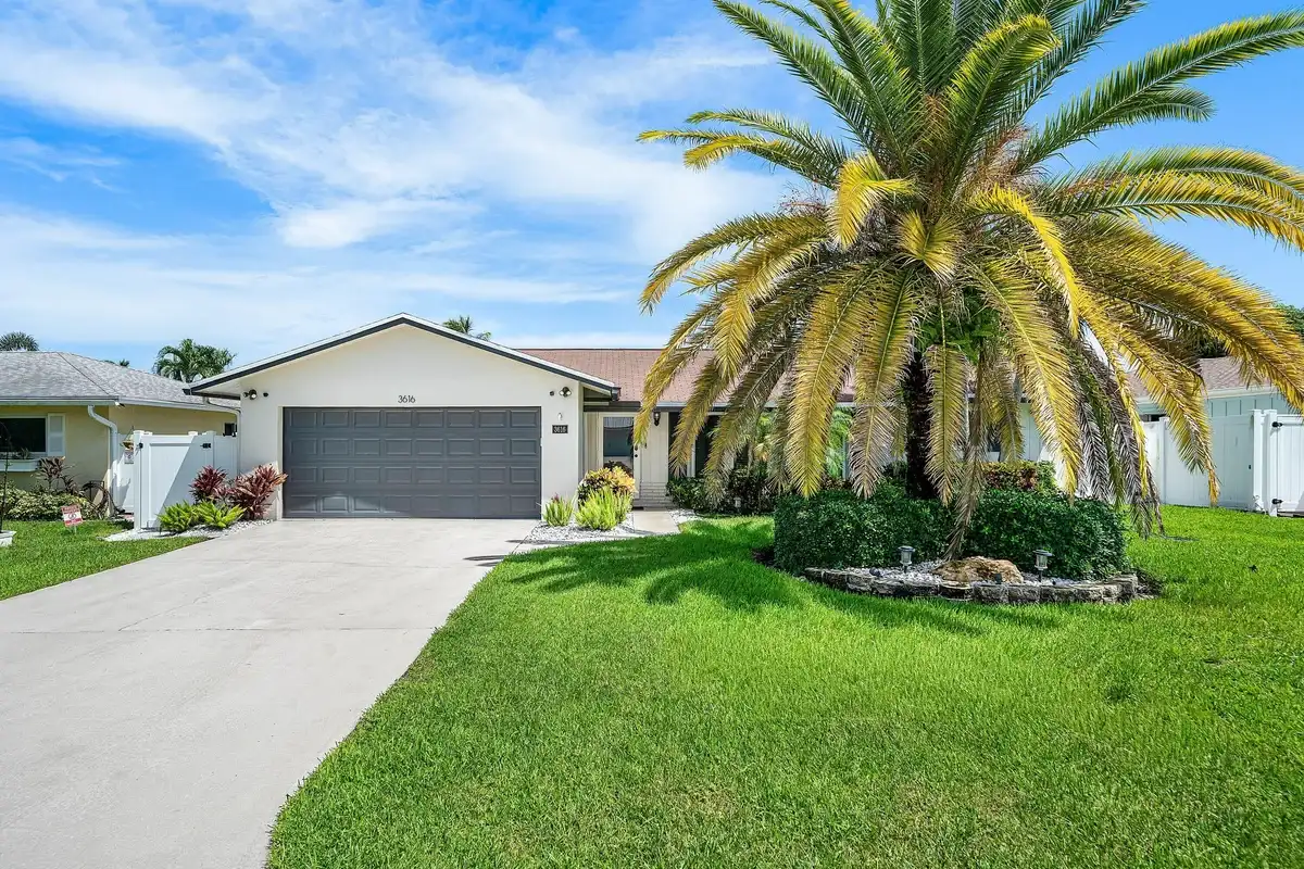 3616 SE 2nd St, Boynton Beach: photo 1 of 62