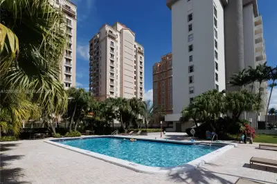 625 Biltmore Way #203, Coral Gables: photo 1 of 16