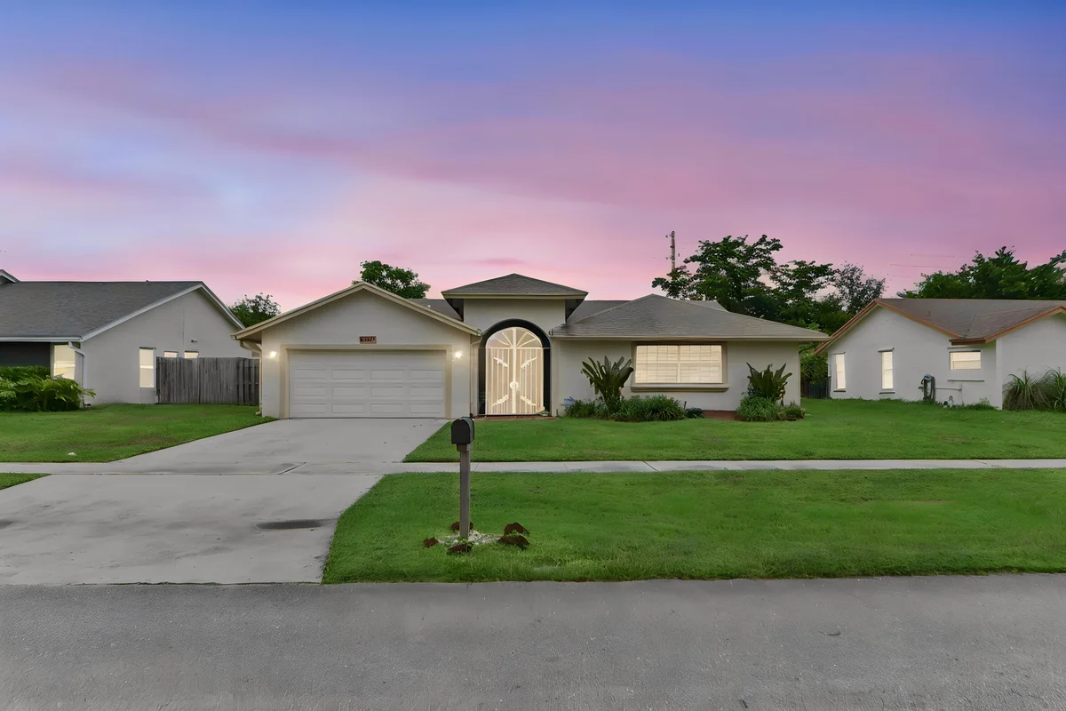 9585 Lancaster Pl, Boca Raton: photo 1 of 27